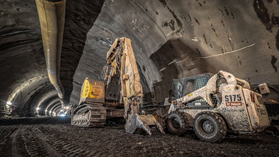 Obrazem: První kilometr tunelů metra D vyražen
